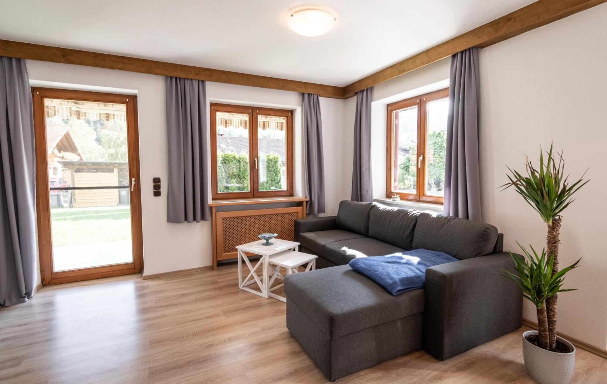Neu! Sonnige Terrassen-ferienwohnung In Den Bergen Apartment